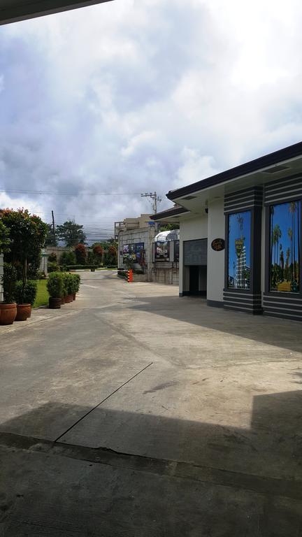 Hollywood Drive-In Hotel Baguio City Bagian luar foto
