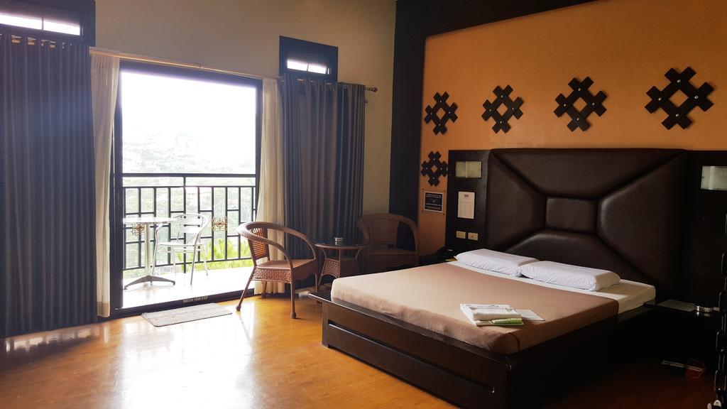 Hollywood Drive-In Hotel Baguio City Bagian luar foto