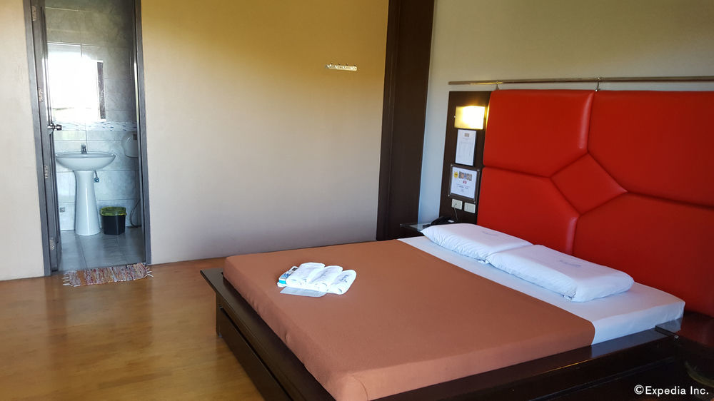 Hollywood Drive-In Hotel Baguio City Bagian luar foto