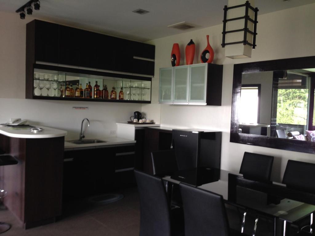 Hollywood Drive-In Hotel Baguio City Bagian luar foto