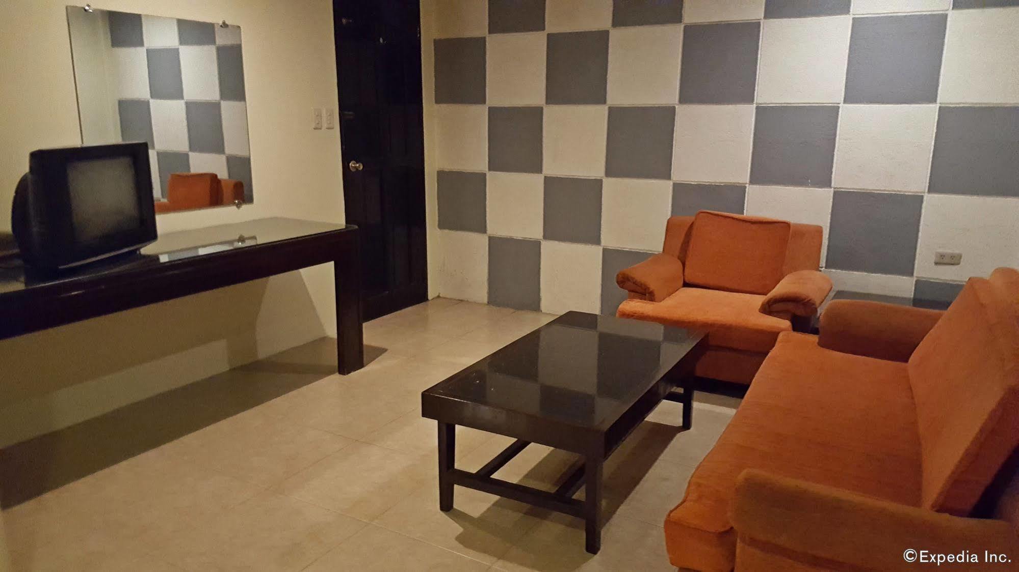 Hollywood Drive-In Hotel Baguio City Bagian luar foto